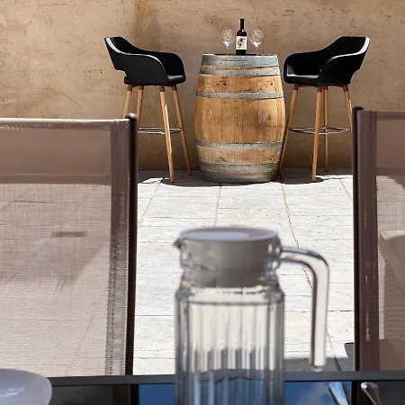 Casa La Cantina * La Horra