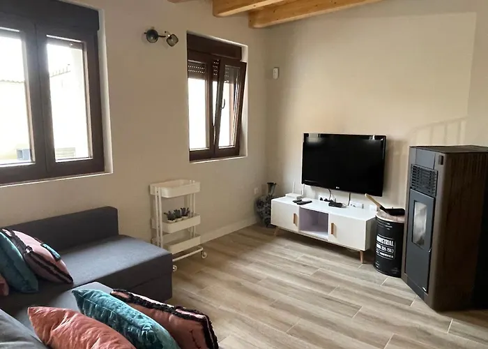 Casa La Cantina 度假居 La Horra